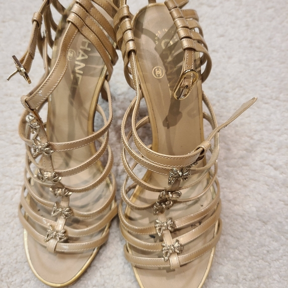 Chanel sandals - Picture 1 of 4